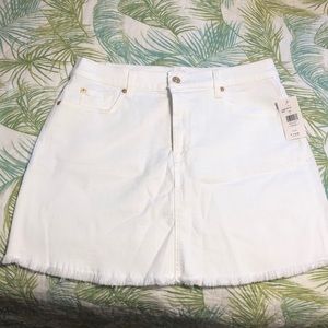 White denim skirt